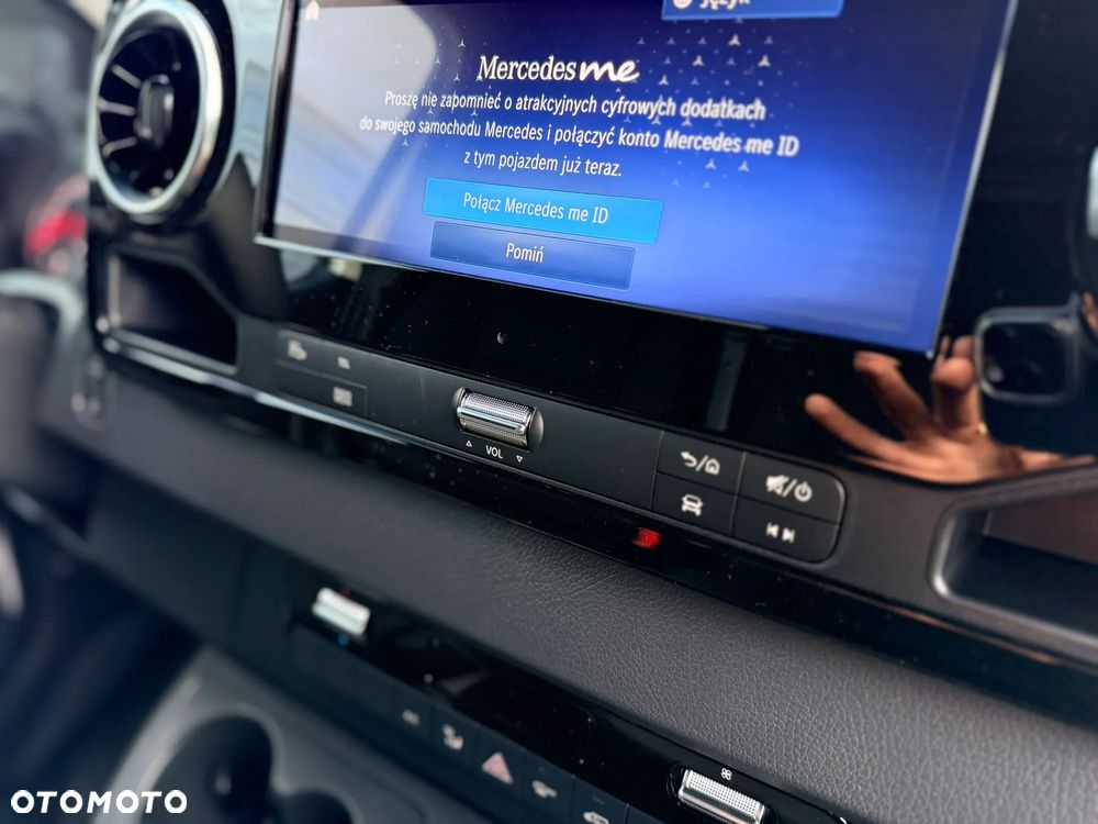 Mercedes-Benz Sprinter - 20