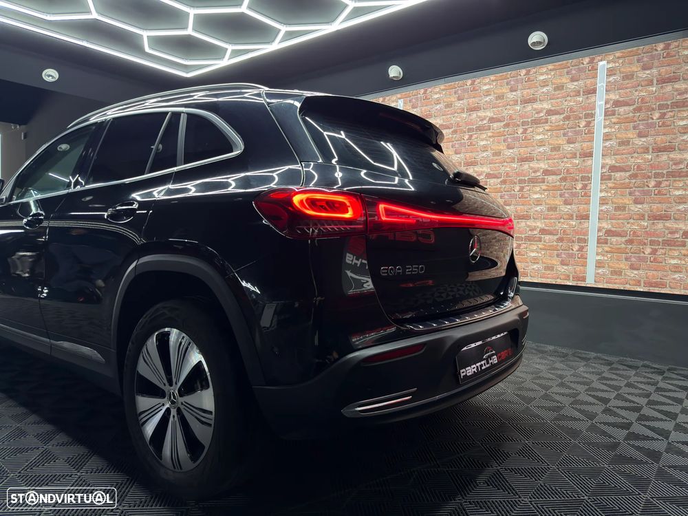 Mercedes-Benz EQA 250 - 7