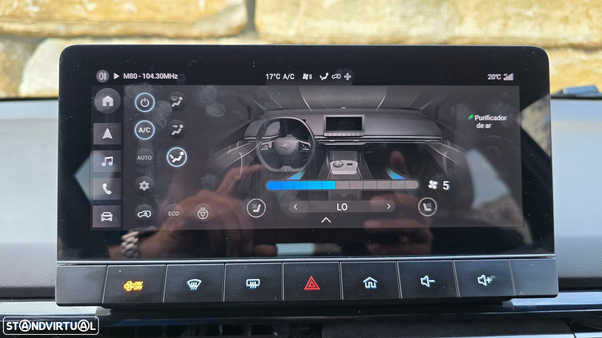 MG MG4 64 kWh Luxury - 36