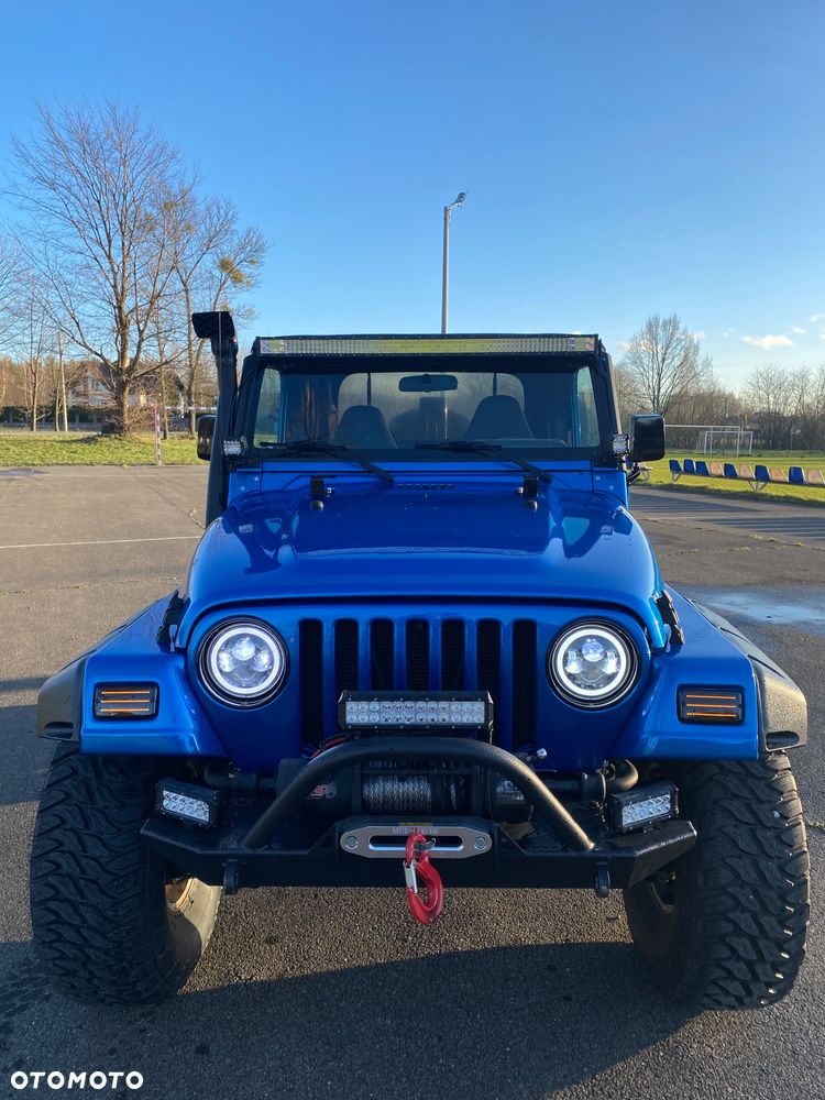 Jeep Wrangler - 3