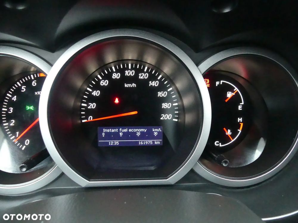 Suzuki Grand Vitara 1.6 De luxe - 12