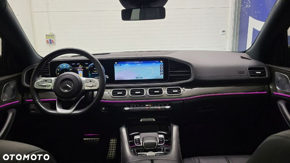 Mercedes-Benz GLS - 21
