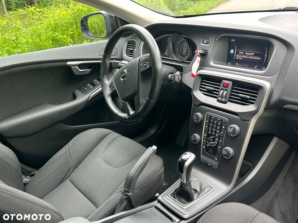 Volvo V40 D2 Kinetic - 20