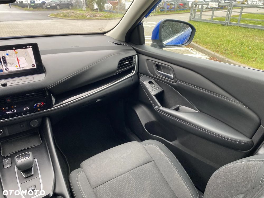 Nissan Qashqai 1.3 DIG-T N-Connecta DCT - 26