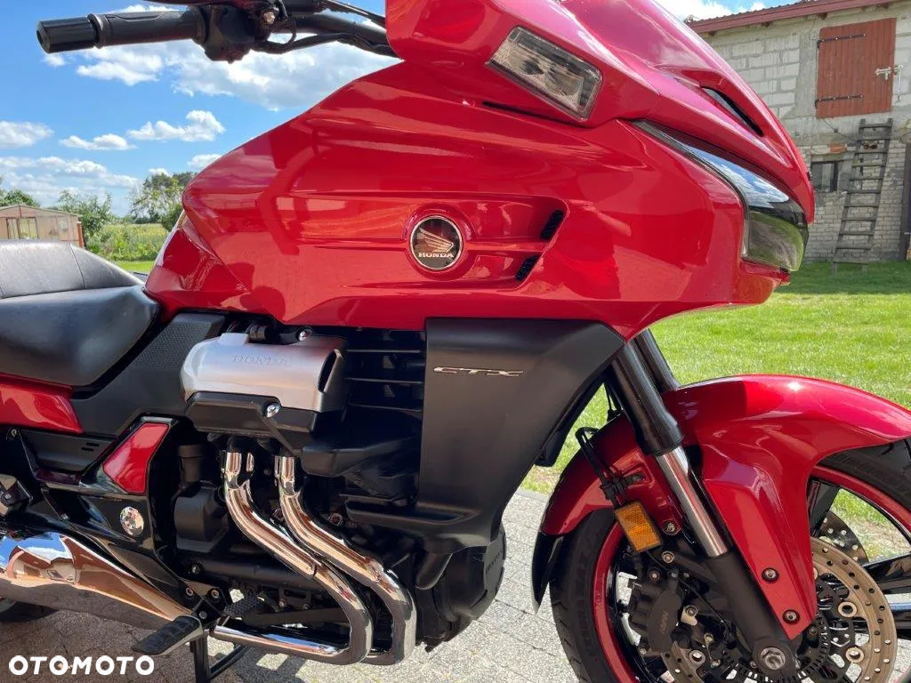 Honda CTX - 31