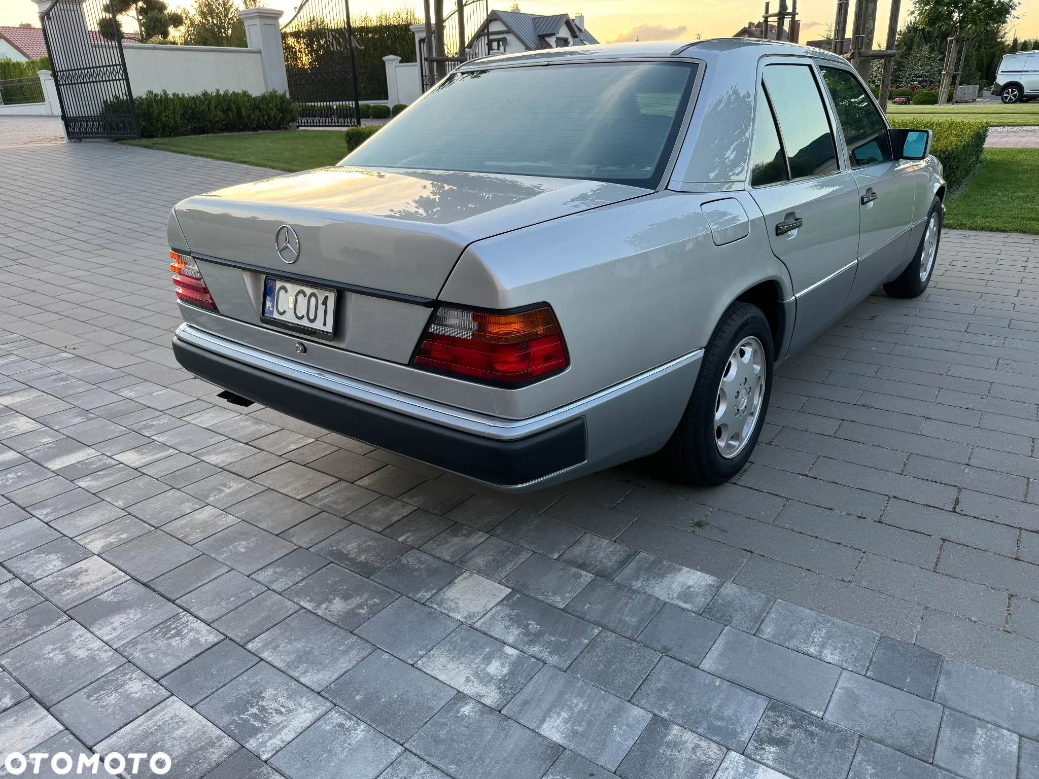 Mercedes-Benz W124 (1984-1993) - 4