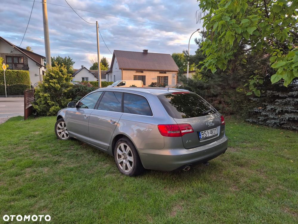 Audi A6 Avant 2010 photo 3
