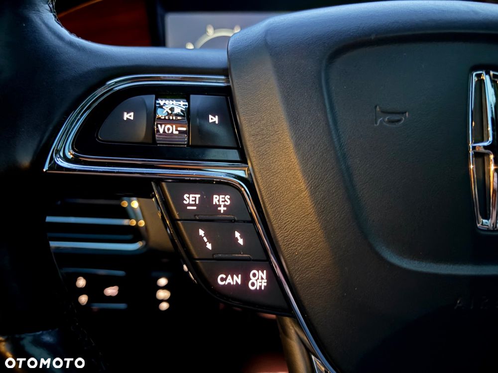 Lincoln Navigator - 26