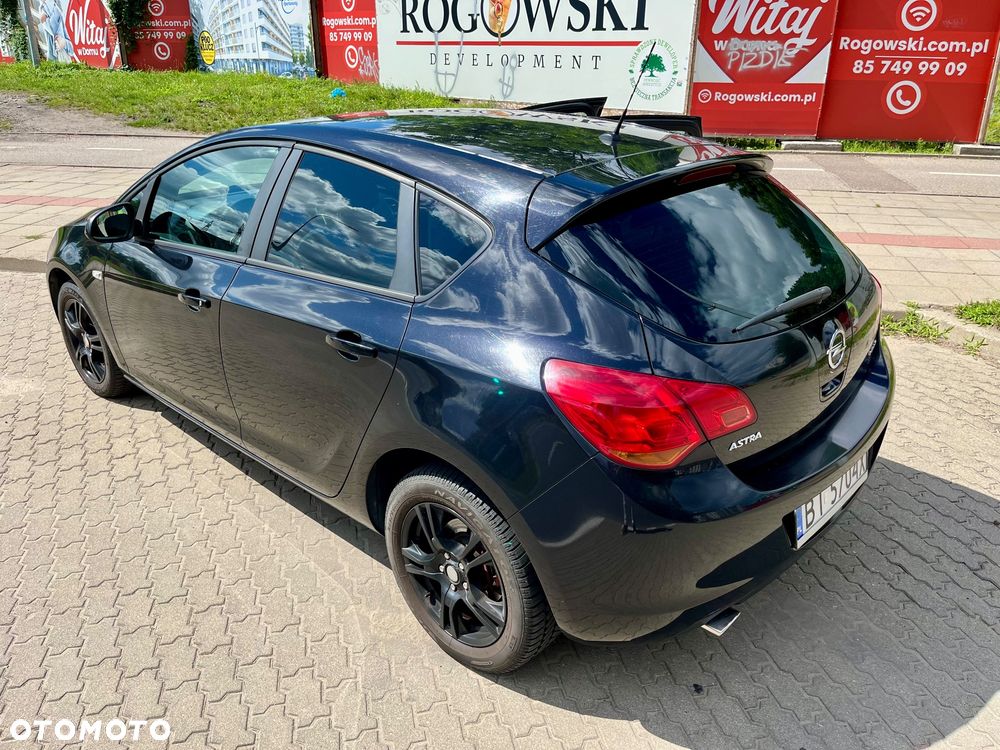 Opel Astra 1.4 Turbo Cosmo - 5