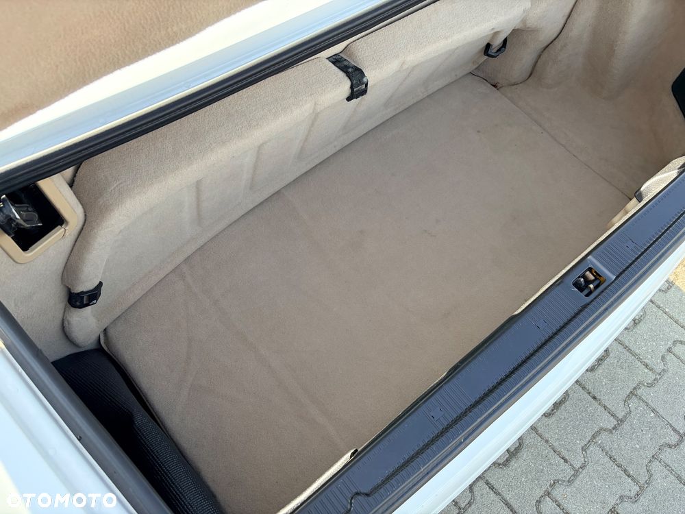 Mercedes-Benz SL - 17