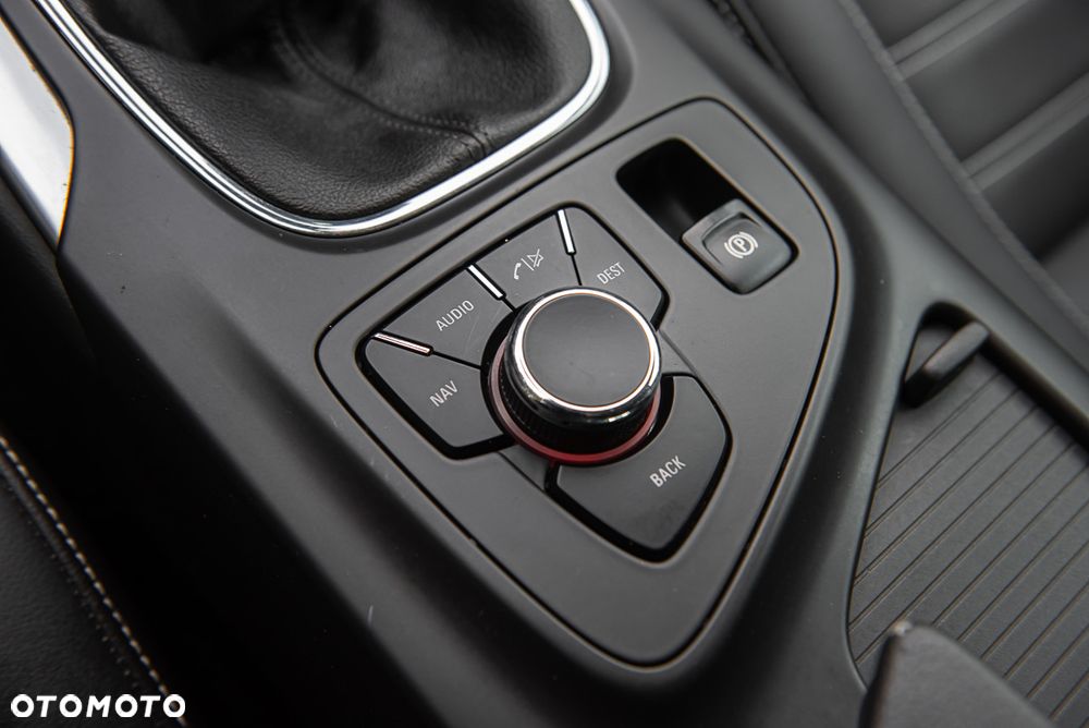 Opel Insignia 2.0 CDTI Cosmo S&S - 27