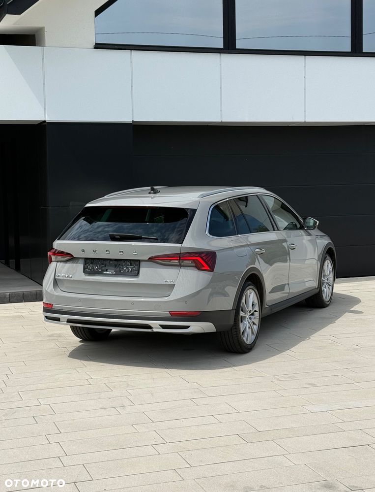 Skoda Octavia 2.0 TDI DSG 4x4 Scout First Edition - 21