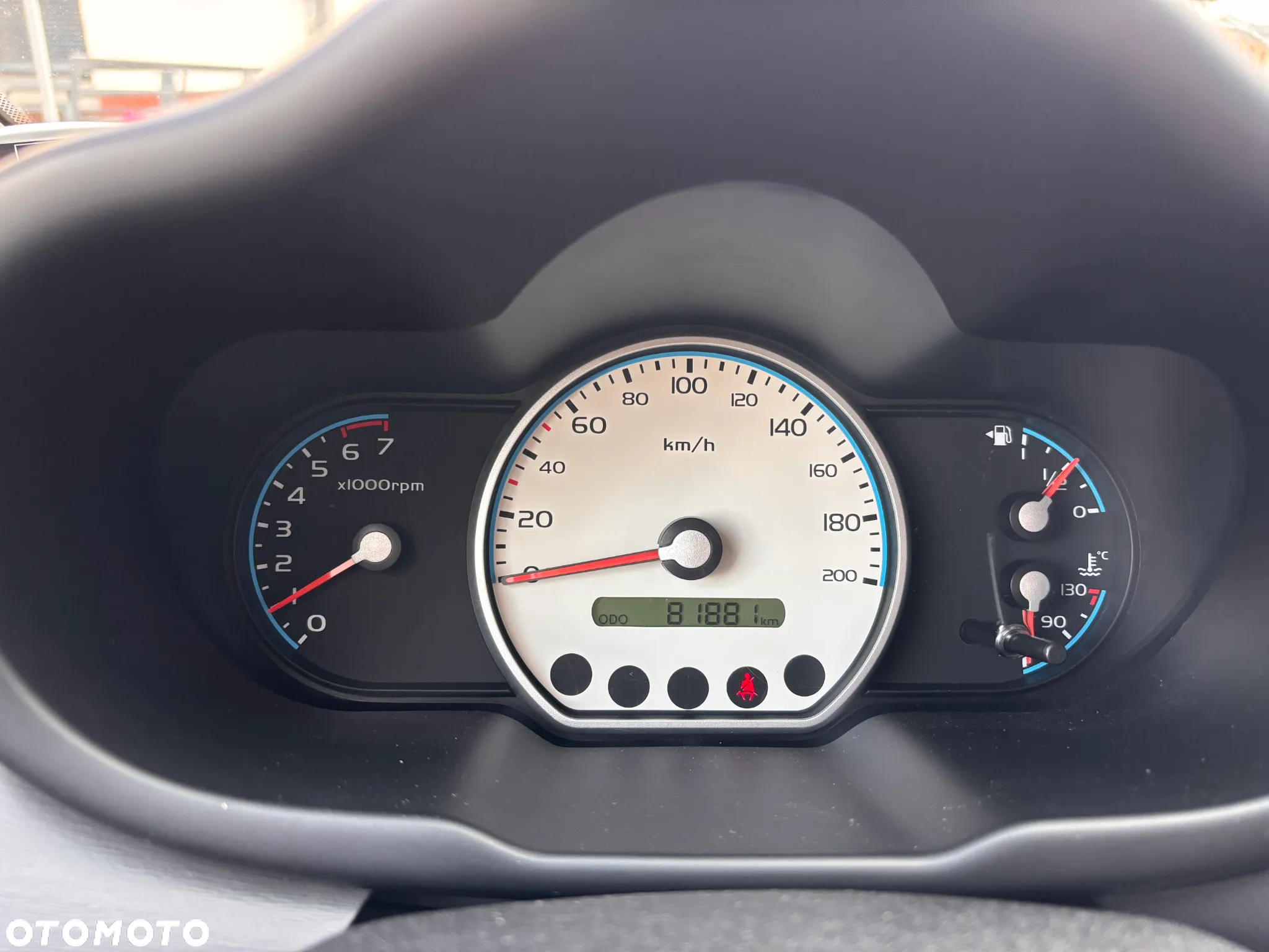 Hyundai i10 1.1 Classic + - 8