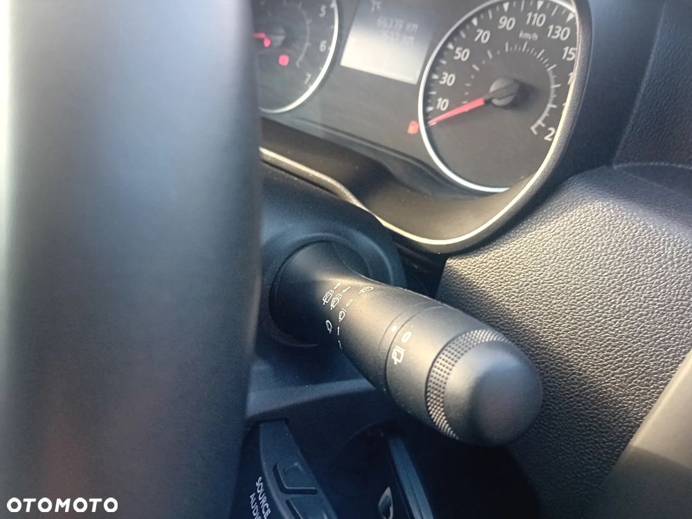 Dacia Duster 1.6 SCe Prestige - 28