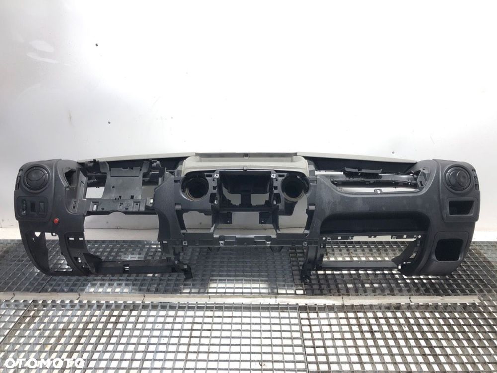 KOKPIT  RENAULT MASTER III Autobus (JV) 2011 - 2022 2.3 dCi 165 FWD (JV0P, JV0U) 120 kW [163 KM] - 1