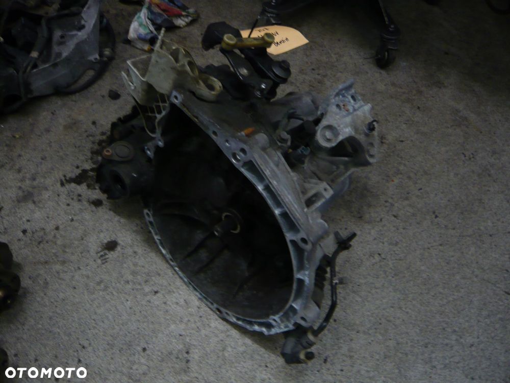 skrzynia biegów manualna peugeot 207 1.4 16v benzyna - 1