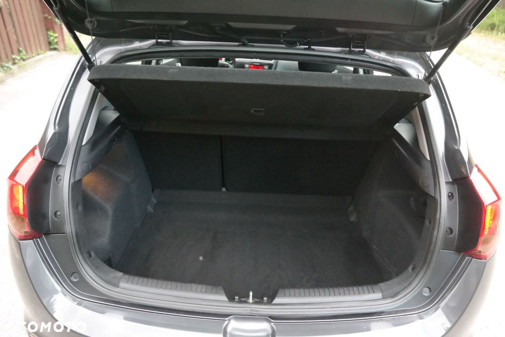 Kia Ceed 1.4 L - 13