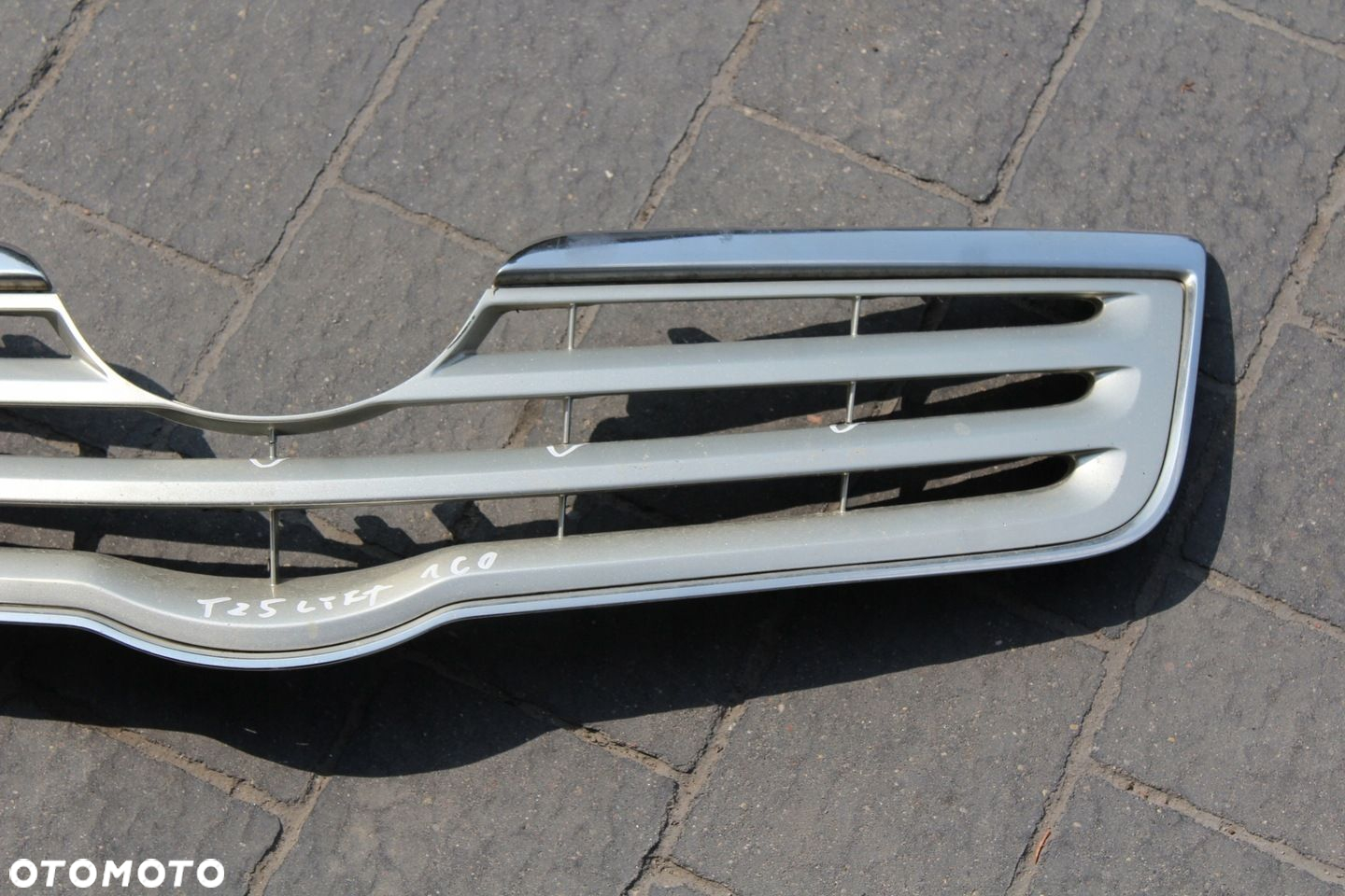 ATRAPA ZDERZAKA GRILL TOYOTA AVENSIS T25 LIFT KOLOR 1C0 53114-05070 - 4