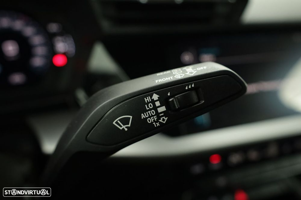 Audi A3 Sportback 45 TFSIe S line — fotografia 15
