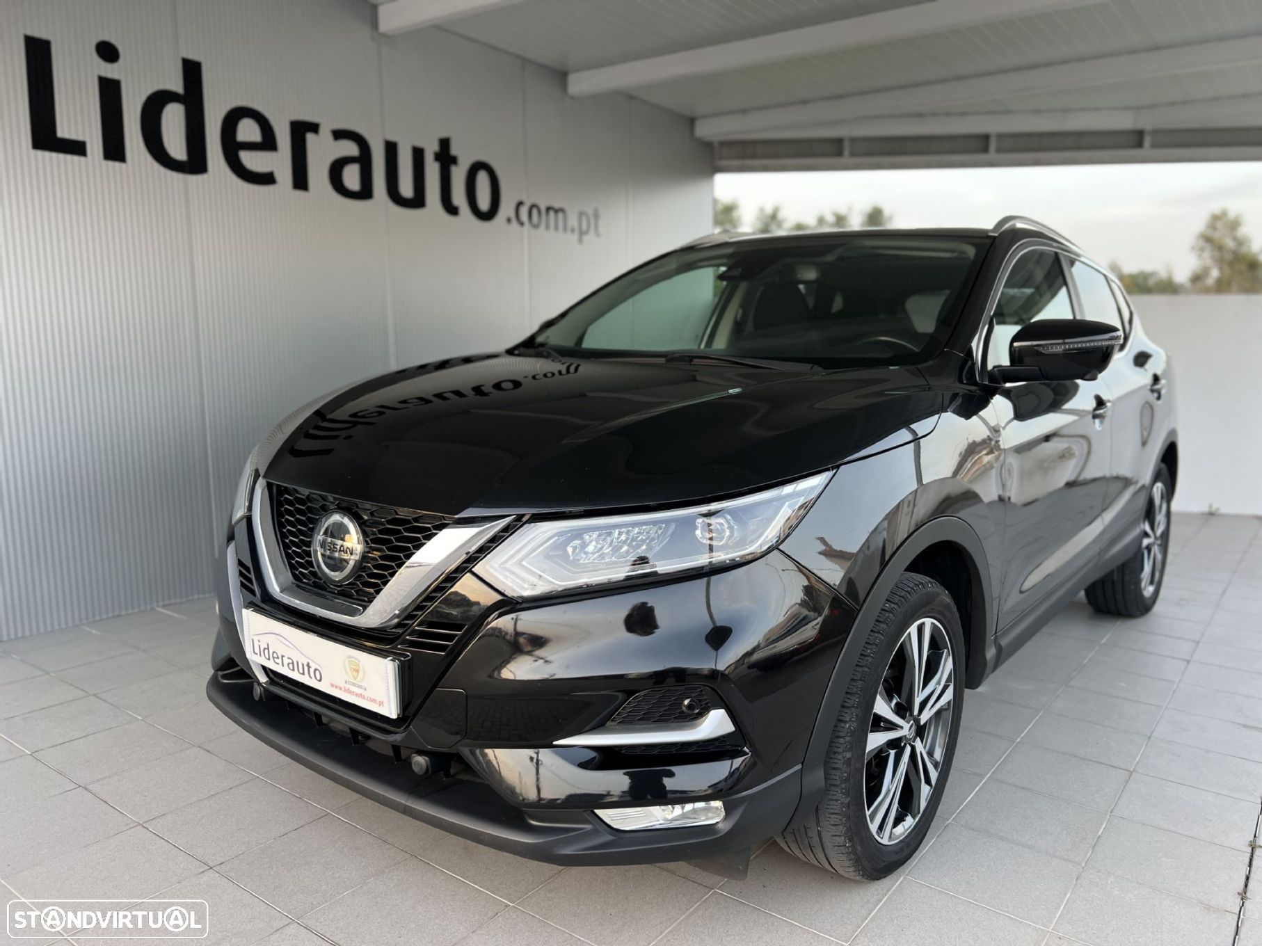 Nissan Qashqai - 1