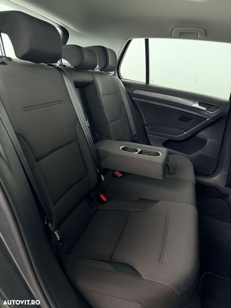 Volkswagen Golf 1.0 TSI DSG Comfortline - 32