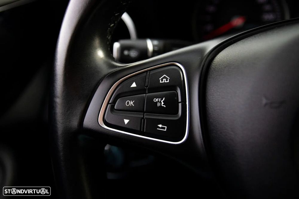 Mercedes-Benz C 180 - 40