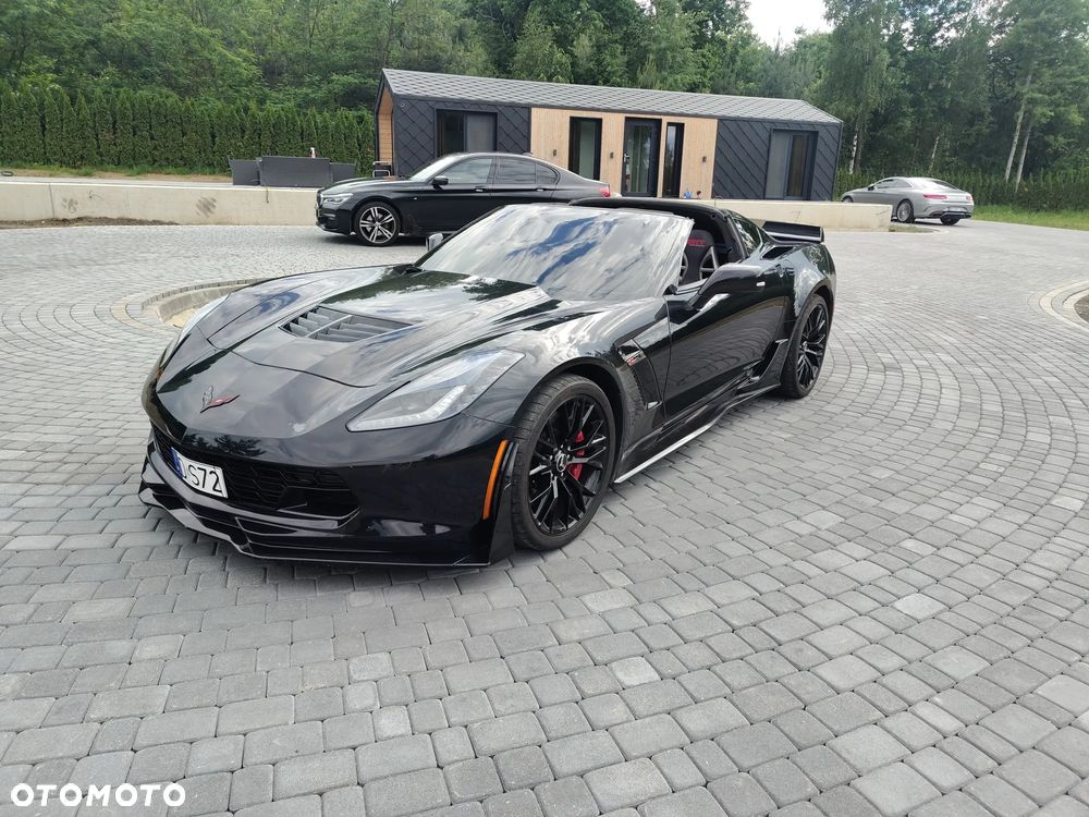 Chevrolet Corvette - 10