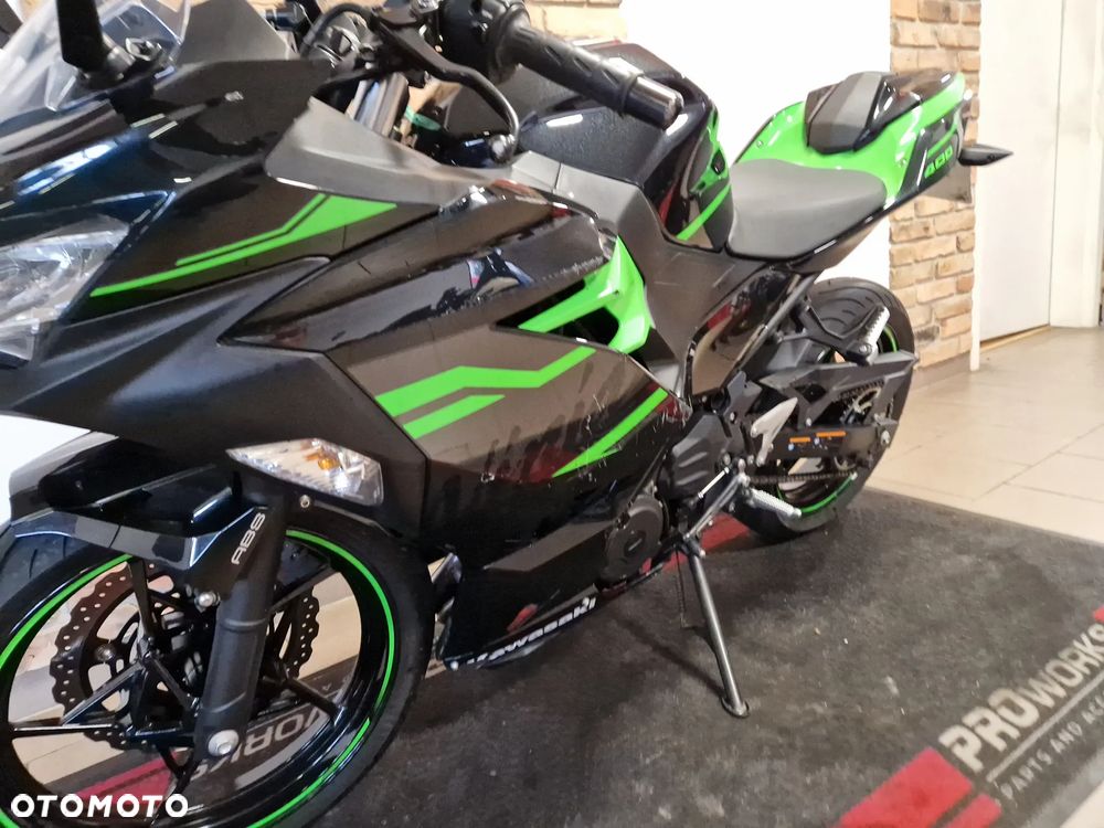 Kawasaki Ninja 400 - 15