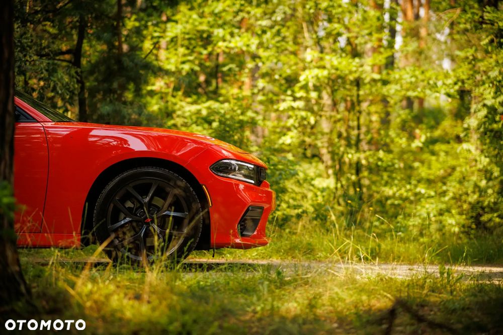 Dodge Charger - 8