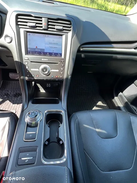 Ford Fusion - 7