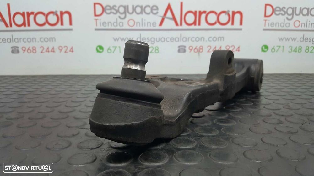 BRAÇO SUSPENSÃO INFERIOR FRENTE ESQUERDO KIA CARNIVAL II 2.9 CRDI LX - 7