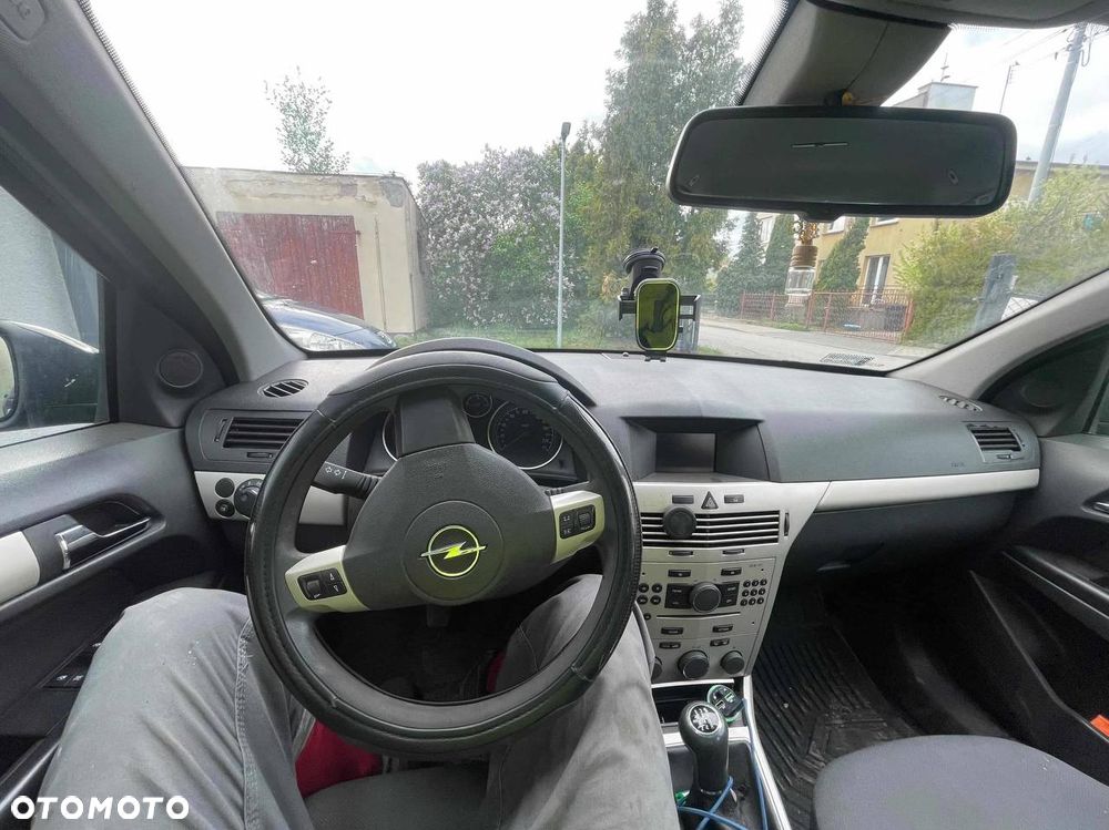 Opel Astra 1.7 CDTI Essentia - 5