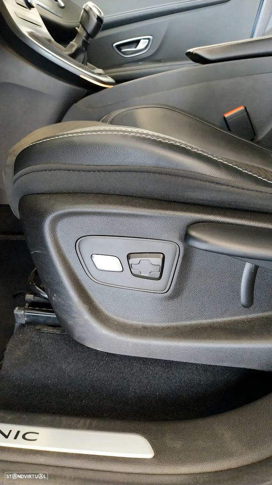 Renault Scénic ENERGY TCe 130 INTENS - 11