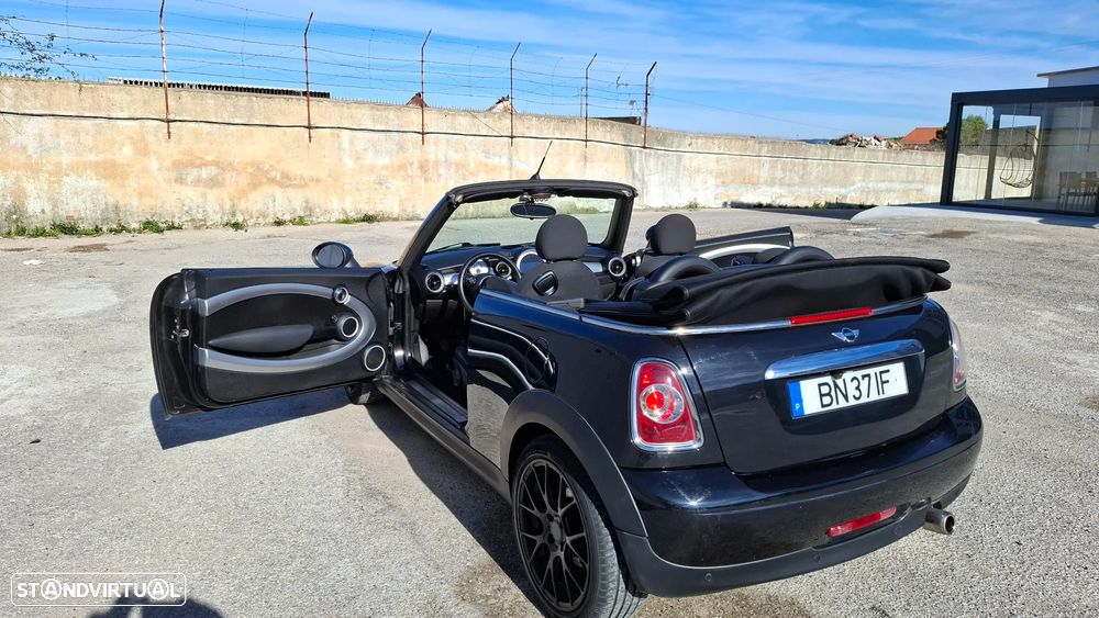 MINI Cabrio Cooper D - 14