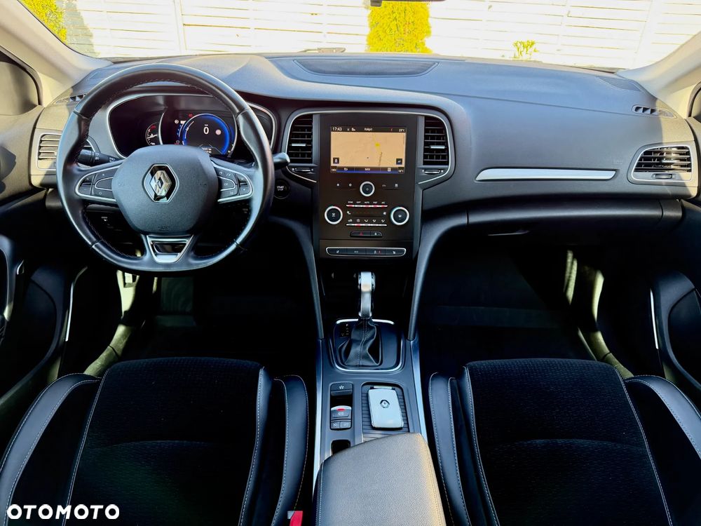 Renault Megane ENERGY TCe 130 EDC BOSE EDITION - 9