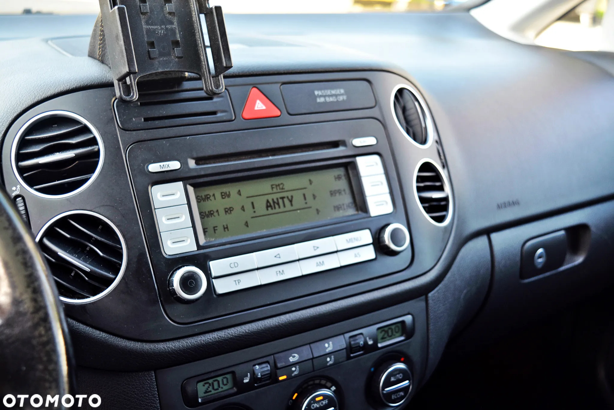 Volkswagen Golf Plus 1.9 TDI DSG Goal - 17