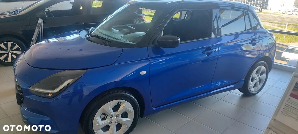 Suzuki Swift 1.2 Dualjet SHVS Premium Plus CVT - 10