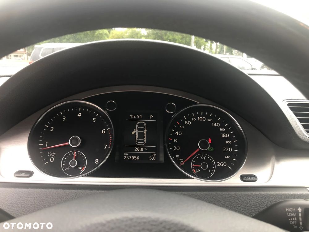 Volkswagen Passat 1.8 TSI Highline DSG - 16