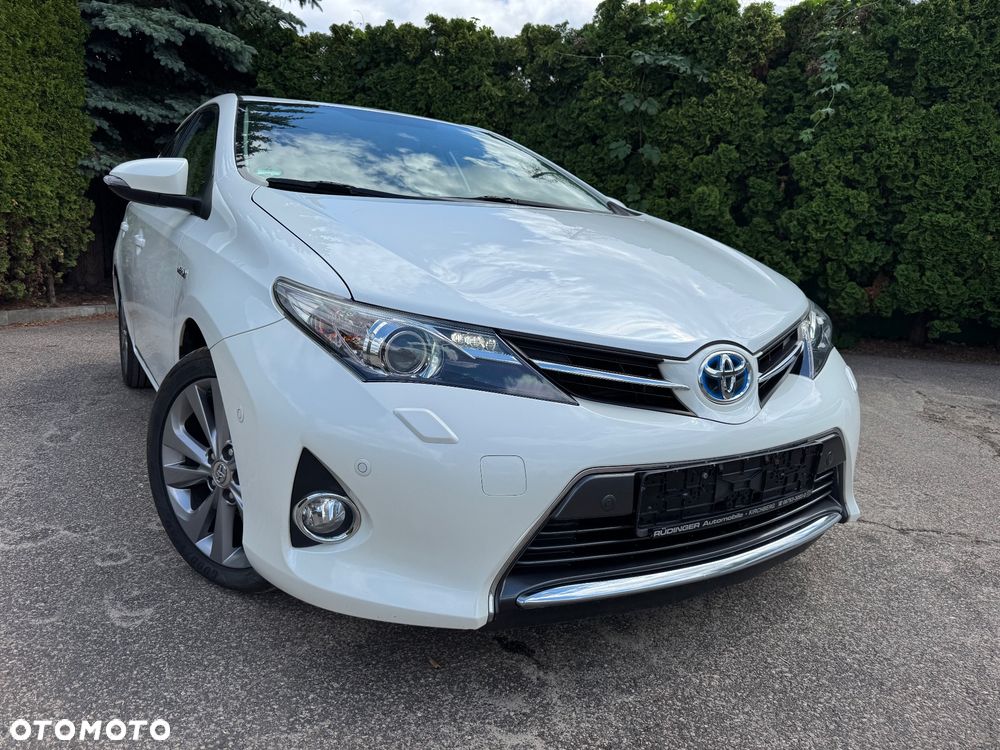 Toyota Auris - 1
