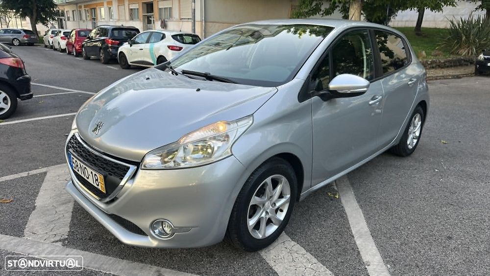 Peugeot 208 1.2 VTi Active - 4
