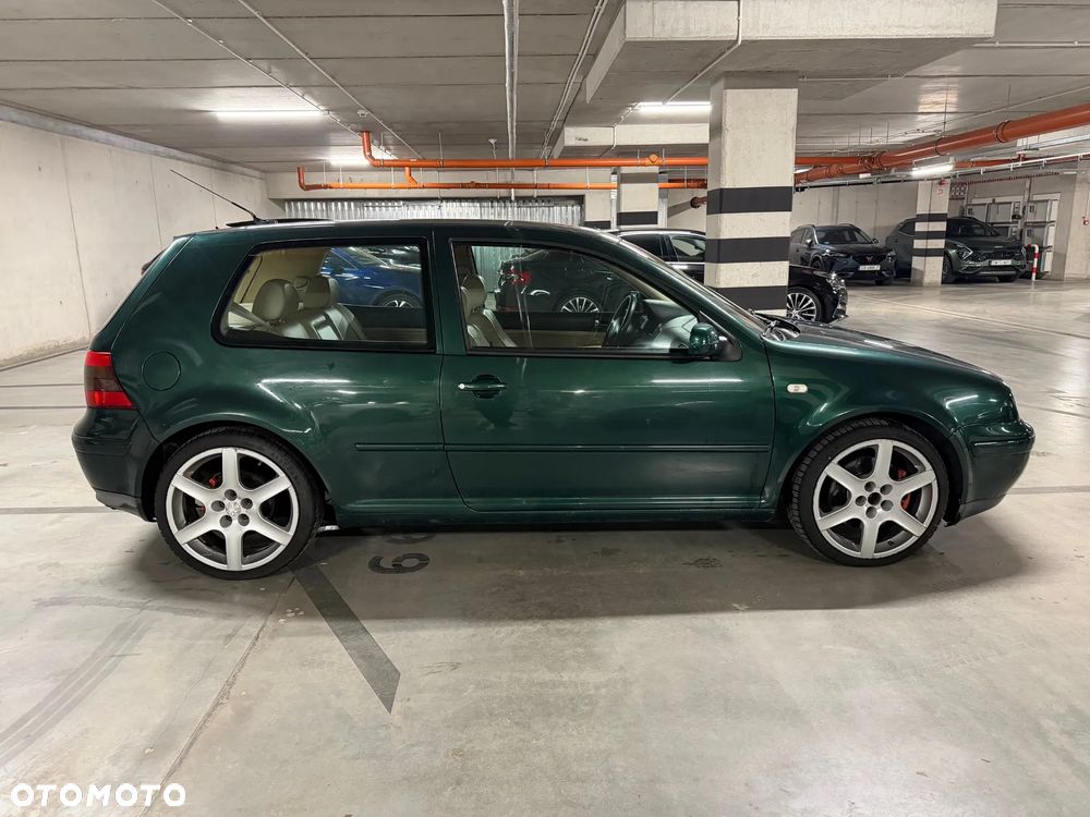 Volkswagen Golf - 4