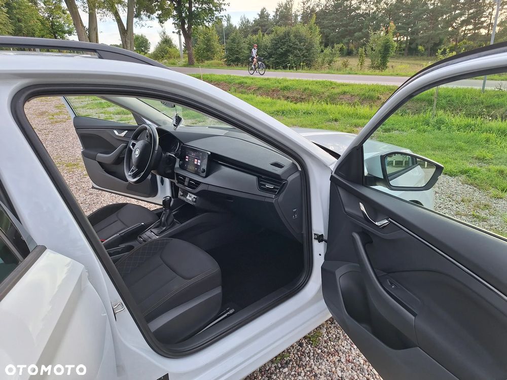 Skoda Kamiq 1.0 TSI Ambition - 17