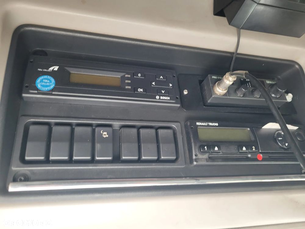 Renault Premium - 2