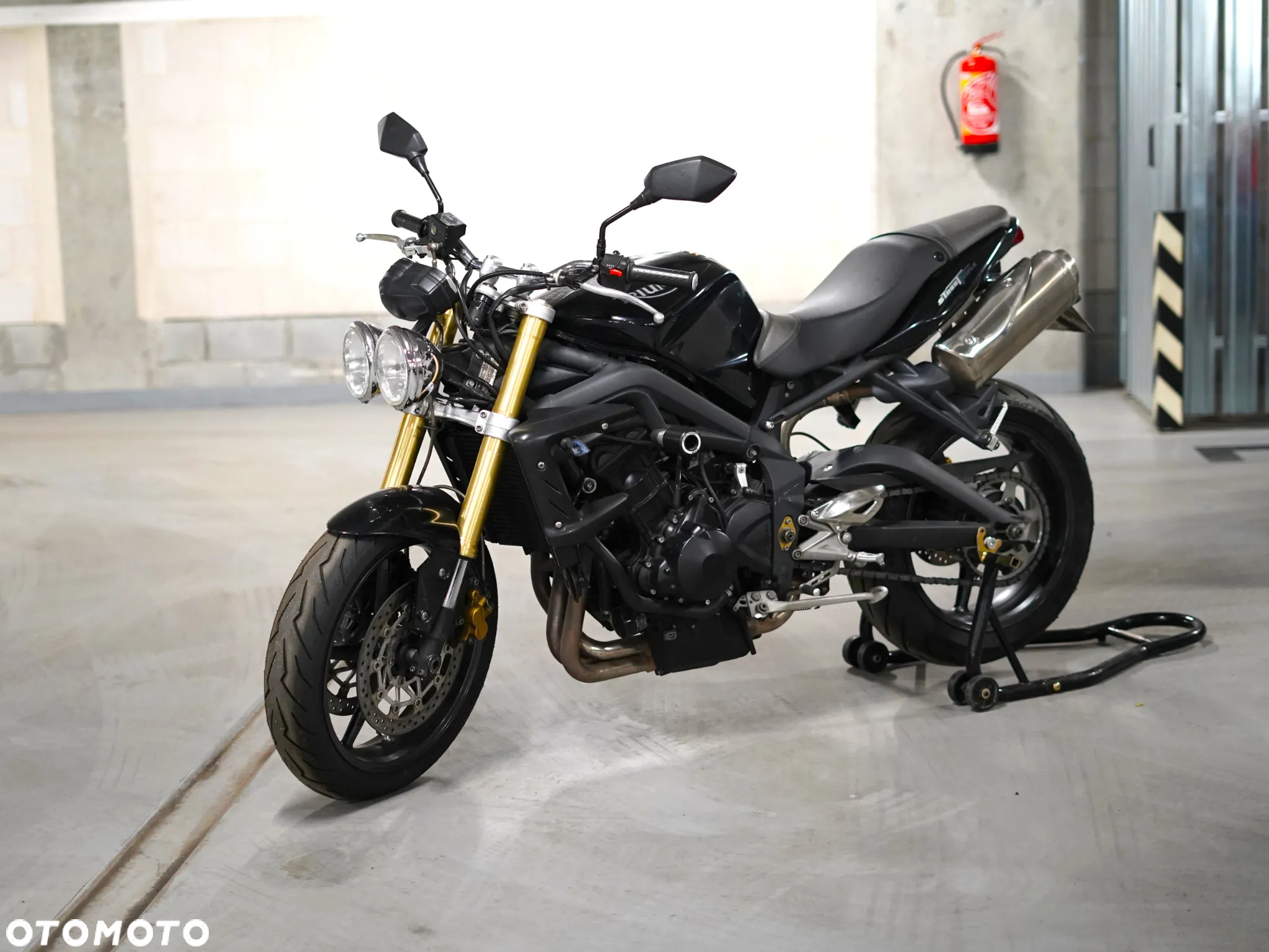 Triumph Street Triple - 3