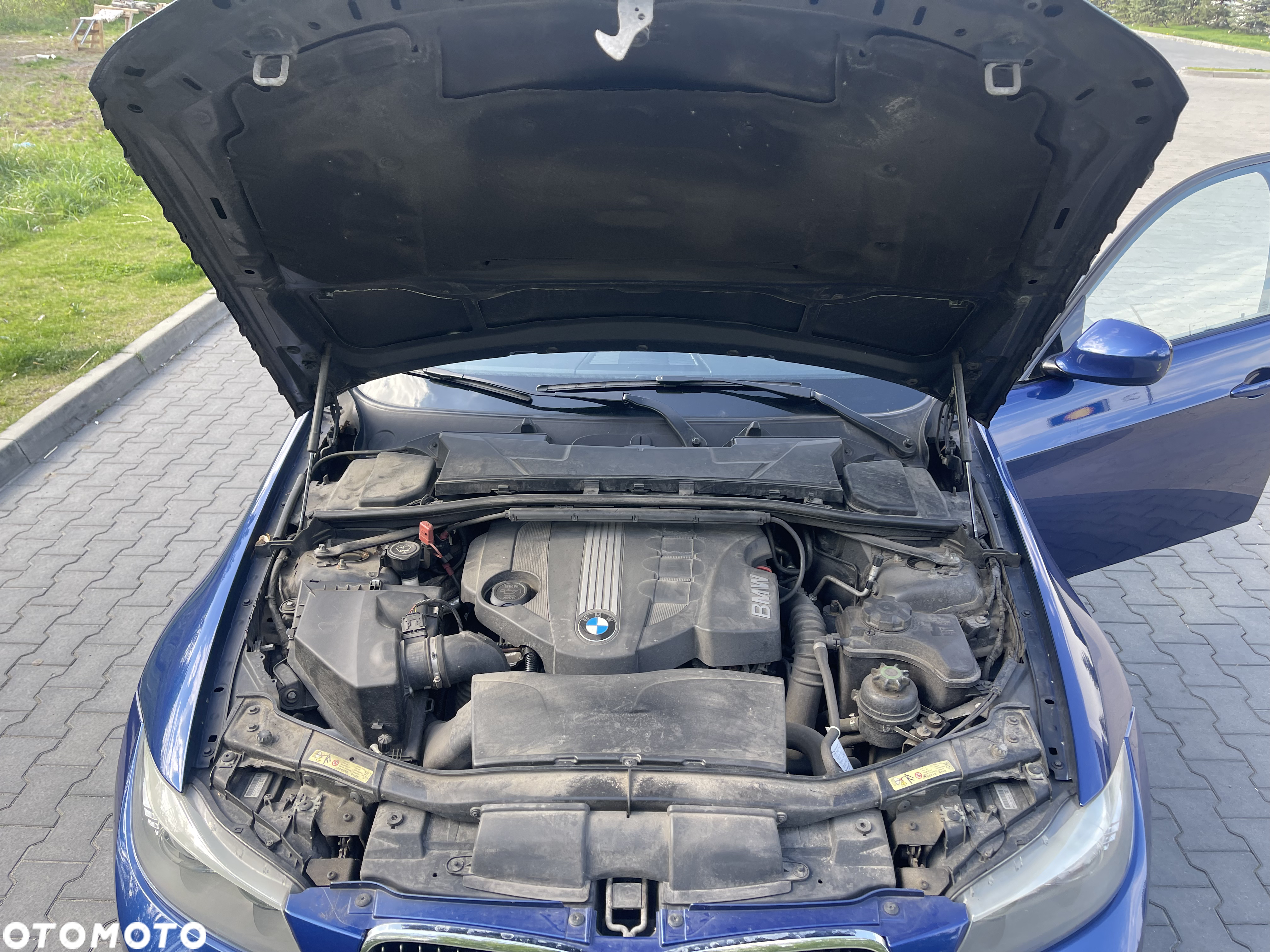 BMW Seria 3 320d xDrive DPF Touring - 11
