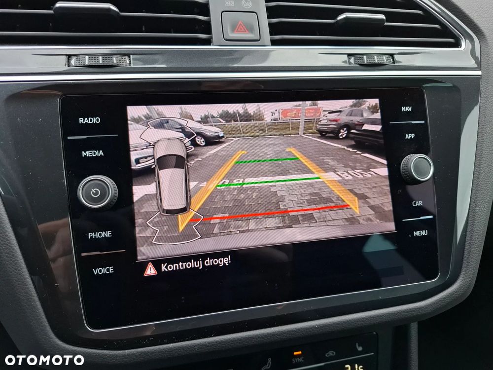 Volkswagen Tiguan 2.0 TDI Life DSG - 25