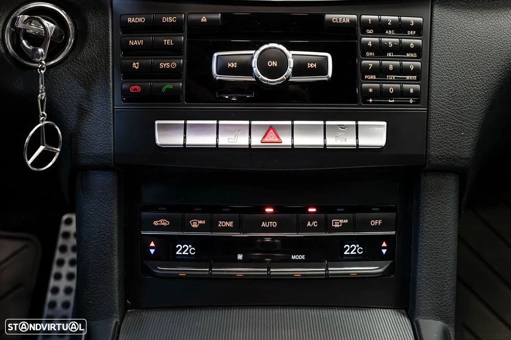 Mercedes-Benz E 300 Bluetec Hybrid Avantgarde - 20