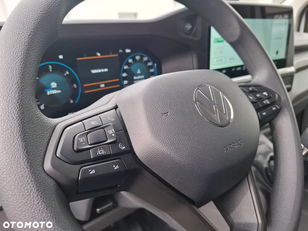 Volkswagen Transporter Kombi L2H1 M1 - 12