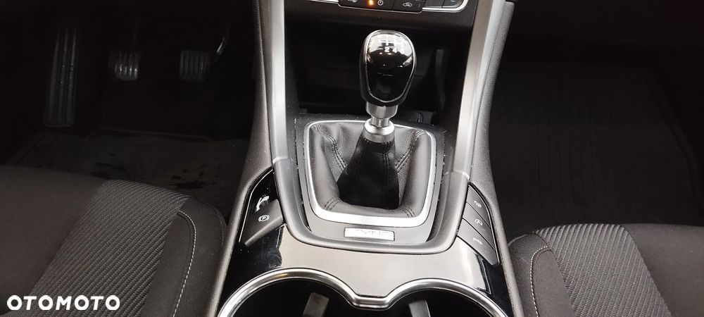 Ford Mondeo 2.0 TDCi Titanium - 22