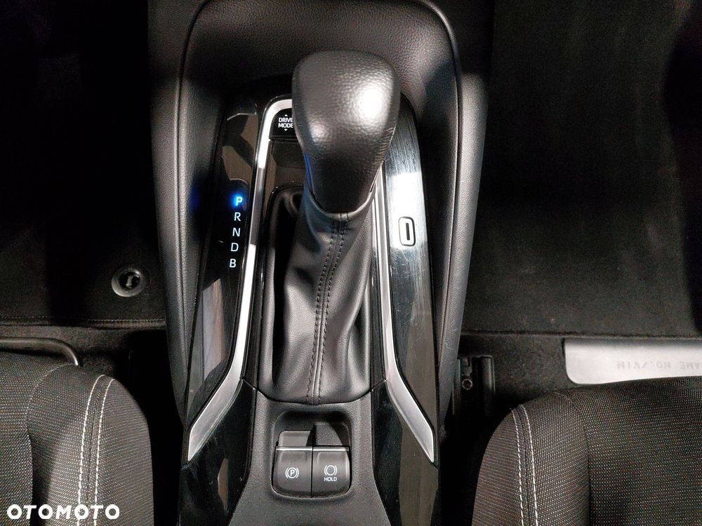 Toyota Corolla 1.8 Hybrid Comfort - 26